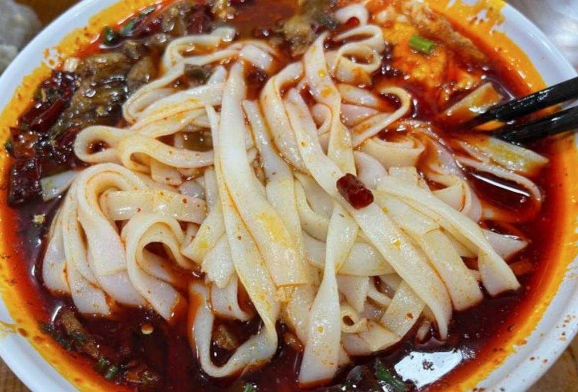 郴州当地特色美食鱼粉,湖南郴州小吃