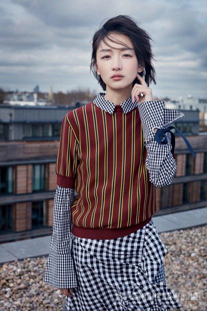 周冬雨回应恶评称自己是高级脸,周冬雨自称“高级脸”遭花式吐槽