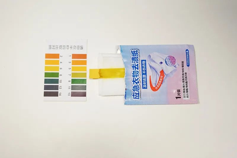 衣服被油渍弄脏了可以用什么弄掉,白t恤发黄油渍怎么洗才能洗白