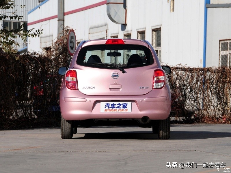 日产玛驰2015款1.5自动xv易智版,日产玛驰停车和起步