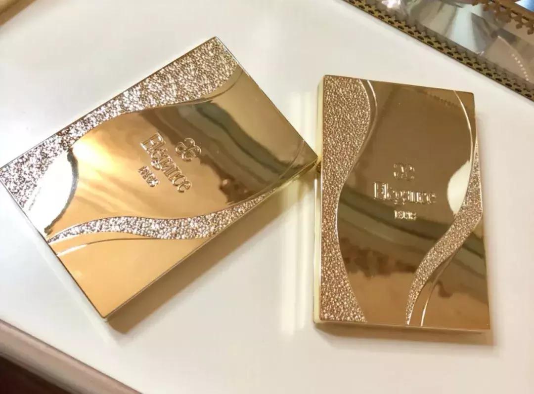 novo液体眼影试色好闪亮仙气十足,四色仙气紫色眼影盘