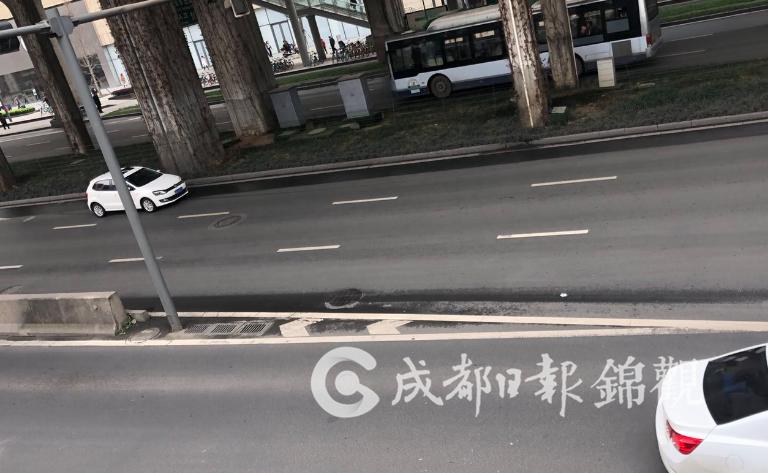 锯齿、梯子、三角形路上遇到这些标线脚可别“打闪闪”