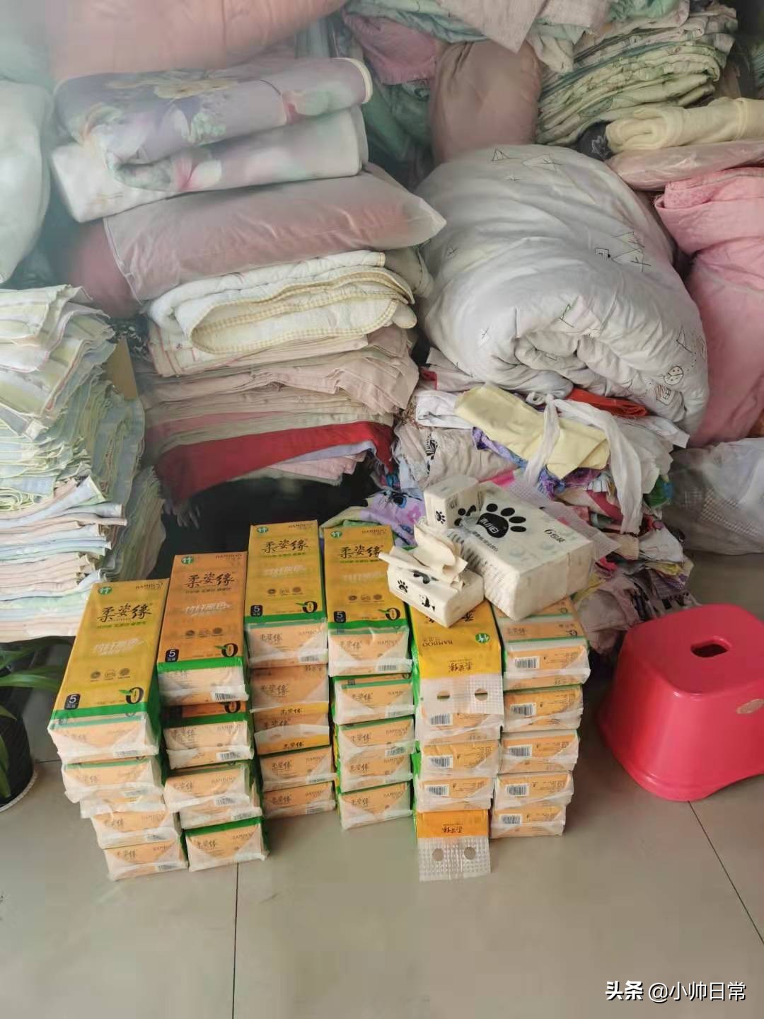 2019年网络撸纸最火摆地摊卖纸到底靠谱吗？