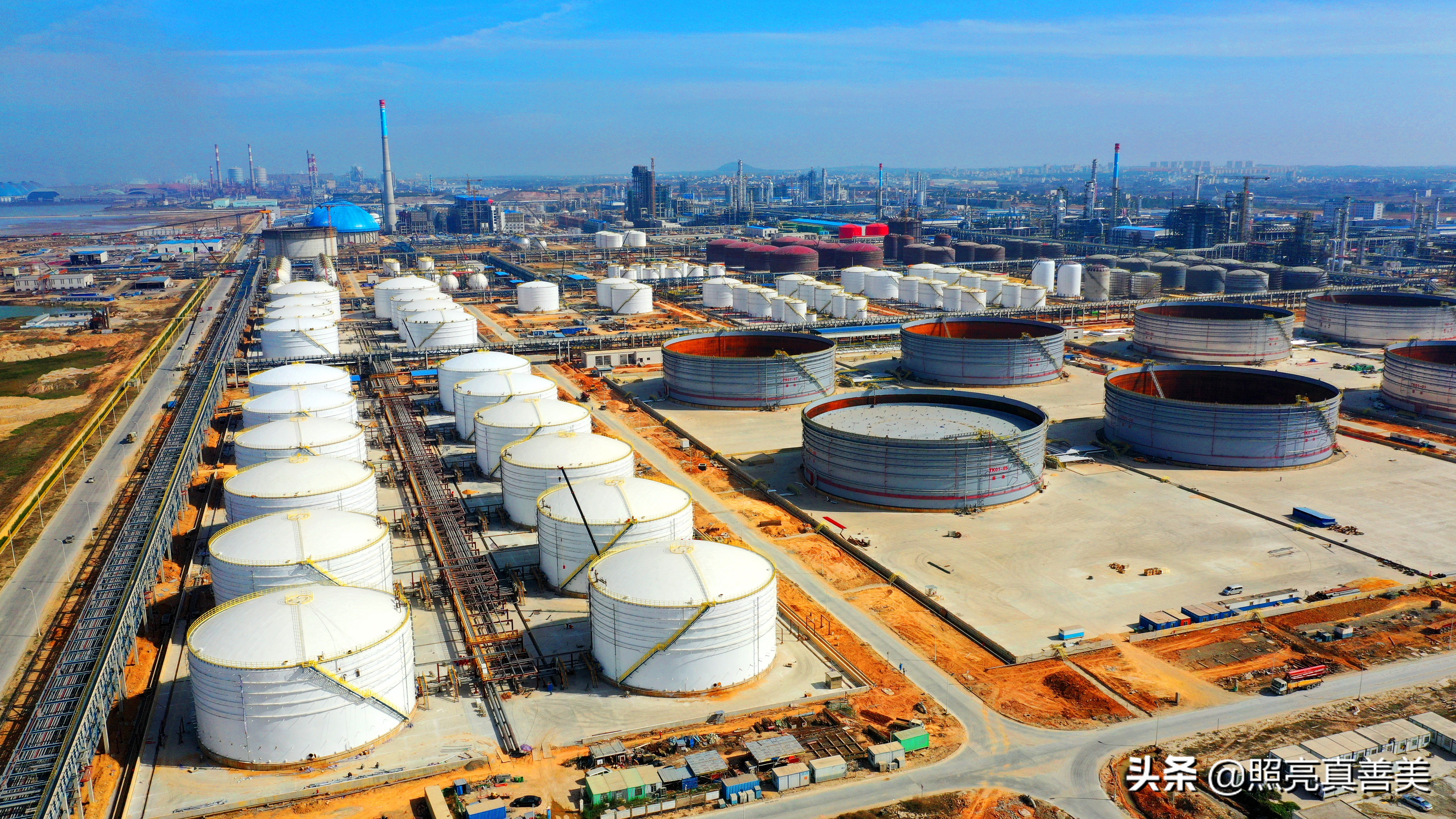 建区35年，湛江经开区从荒滩海岛到现代化大工业新城