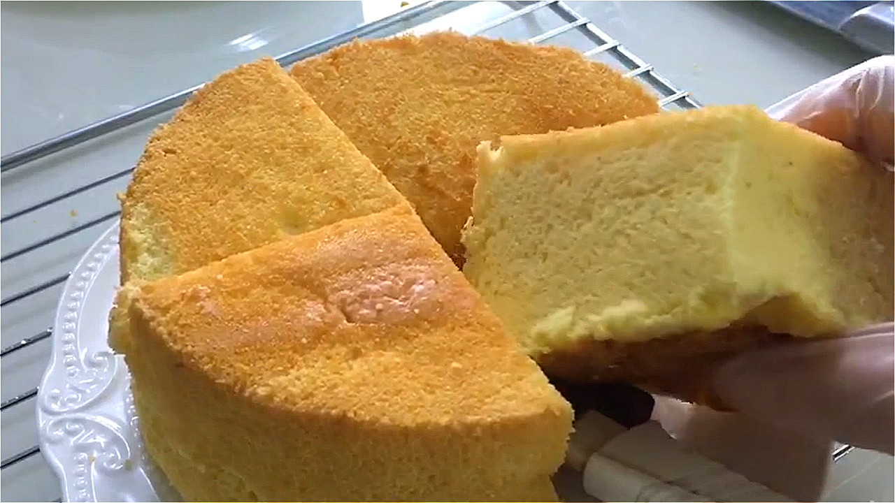 没有面粉能用玉米淀粉来做蛋糕吗,不用玉米粉和其他东西做云朵蛋糕