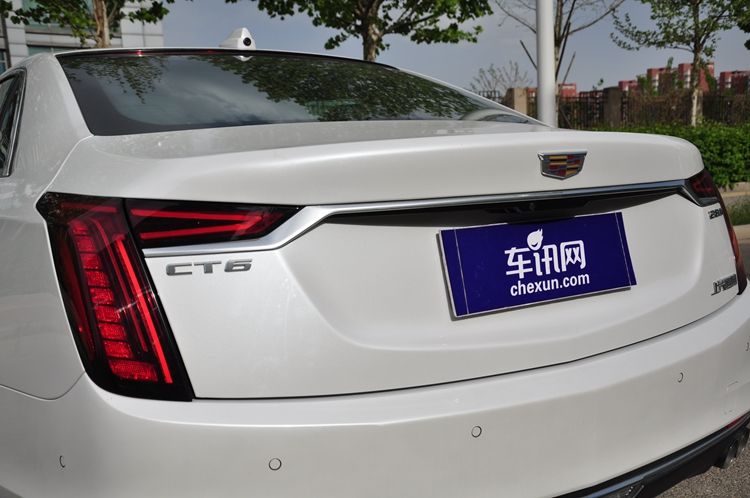 试驾凯迪拉克ct6入门车型,胖哥试驾凯迪拉克ct628t精英