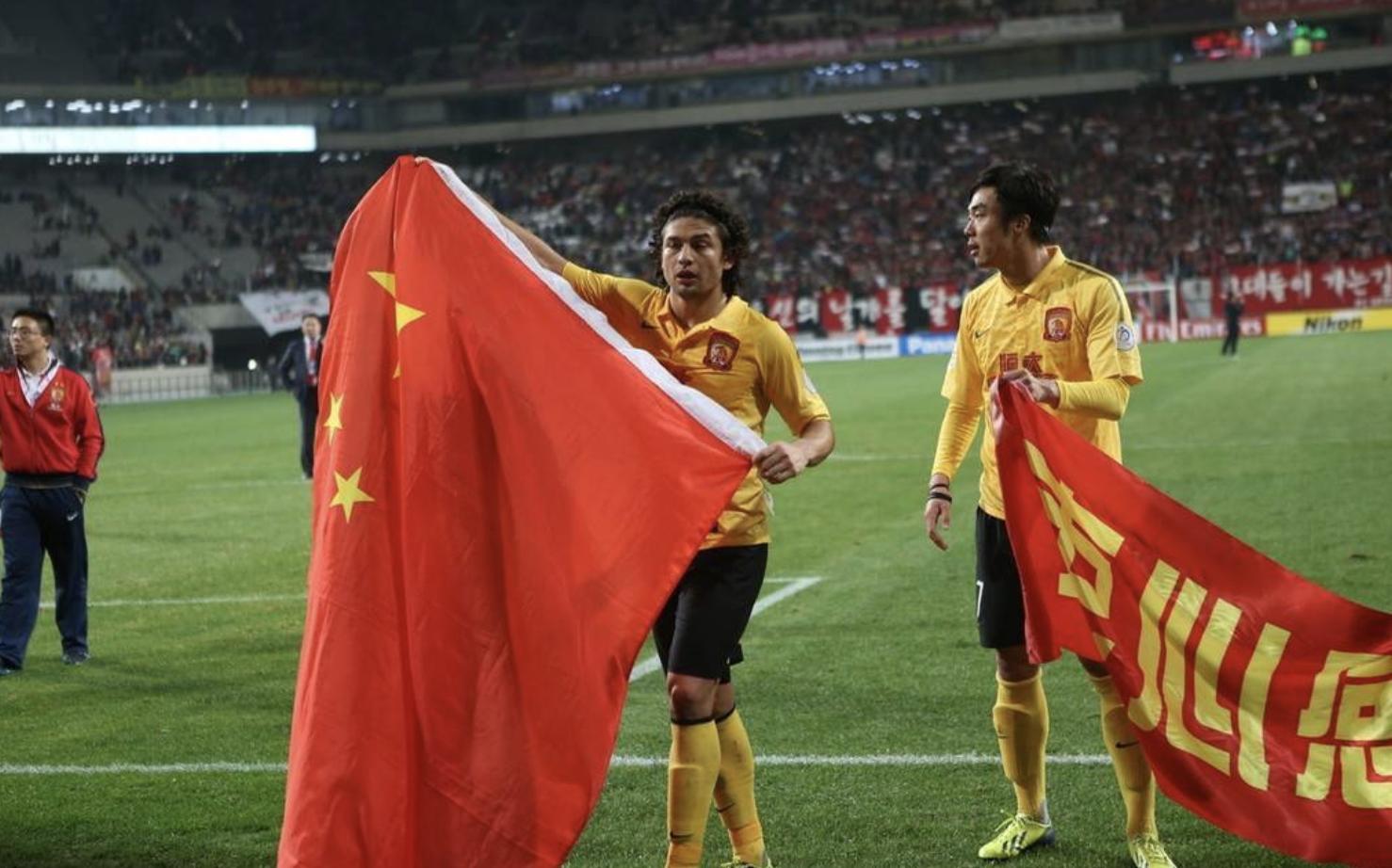 国足归化球员参加世界杯,历史性时刻国足上五名归化