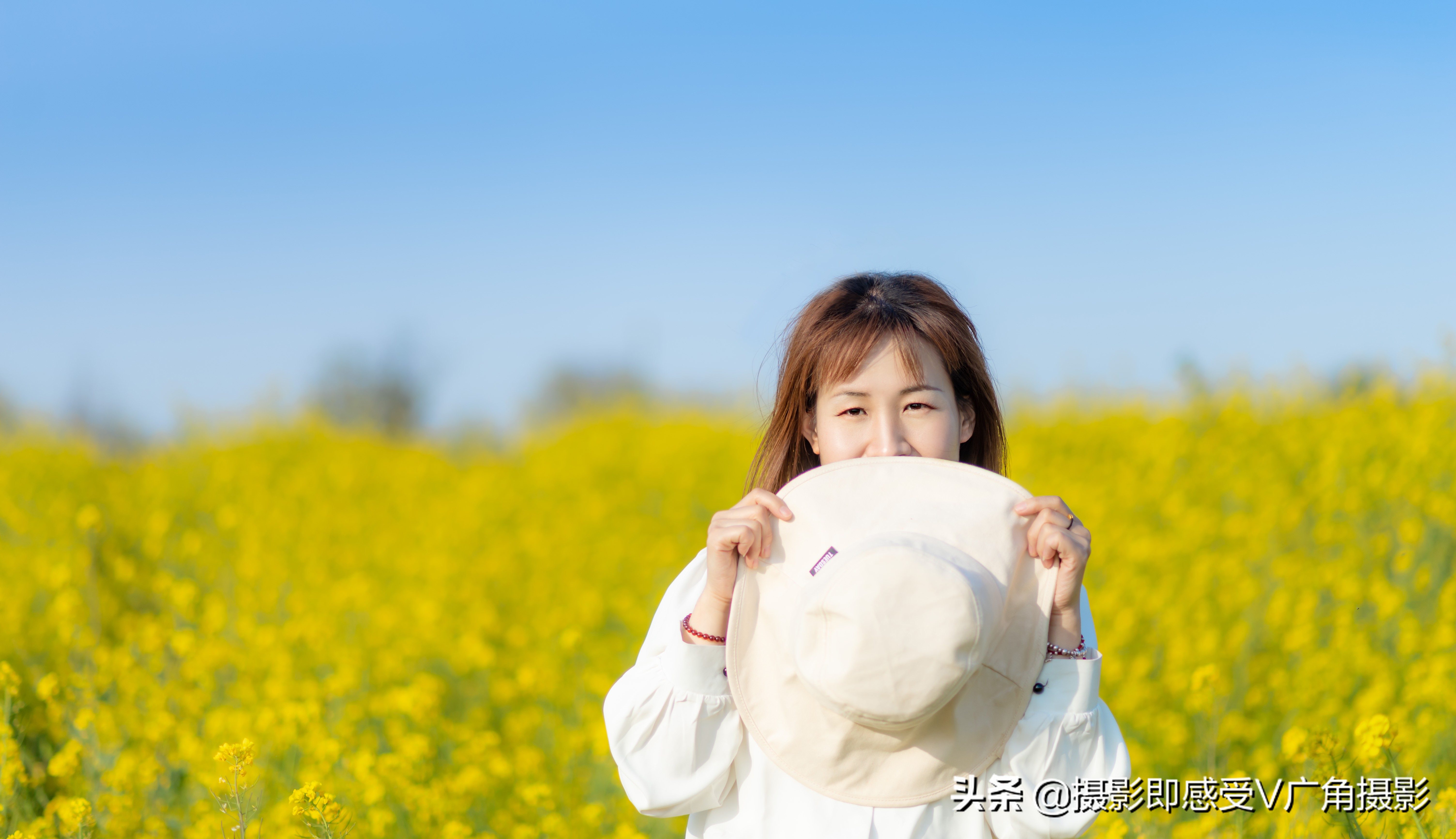 花田拍摄技巧,花田里拍照片怎么拍出高级感