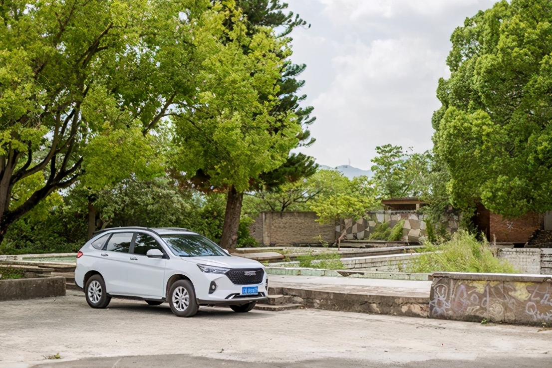 哈弗m6plus2021款手动豪华版,23款哈弗m6plus沉浸式体验