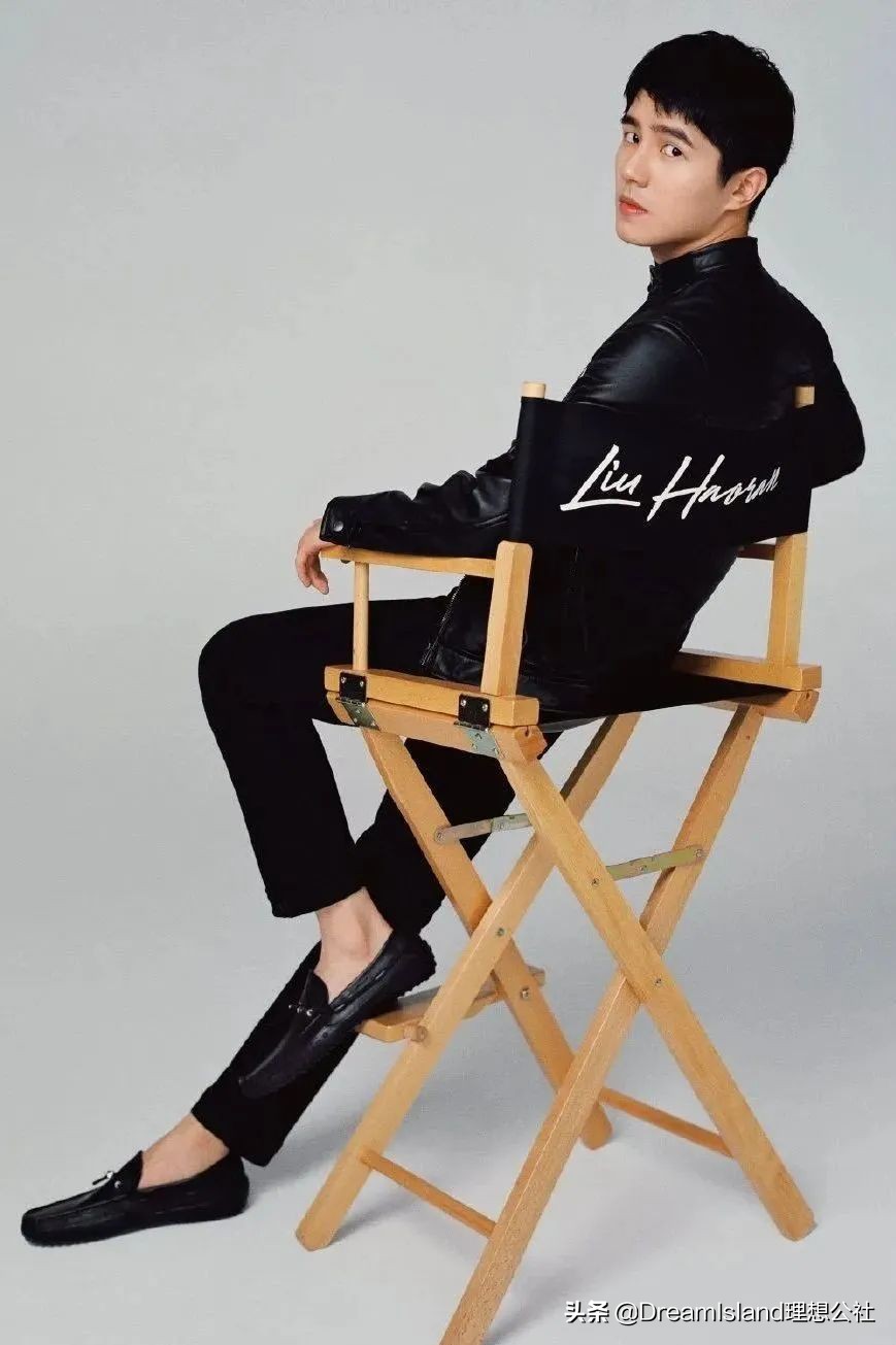 街拍白色乐福鞋,达妹街拍图文