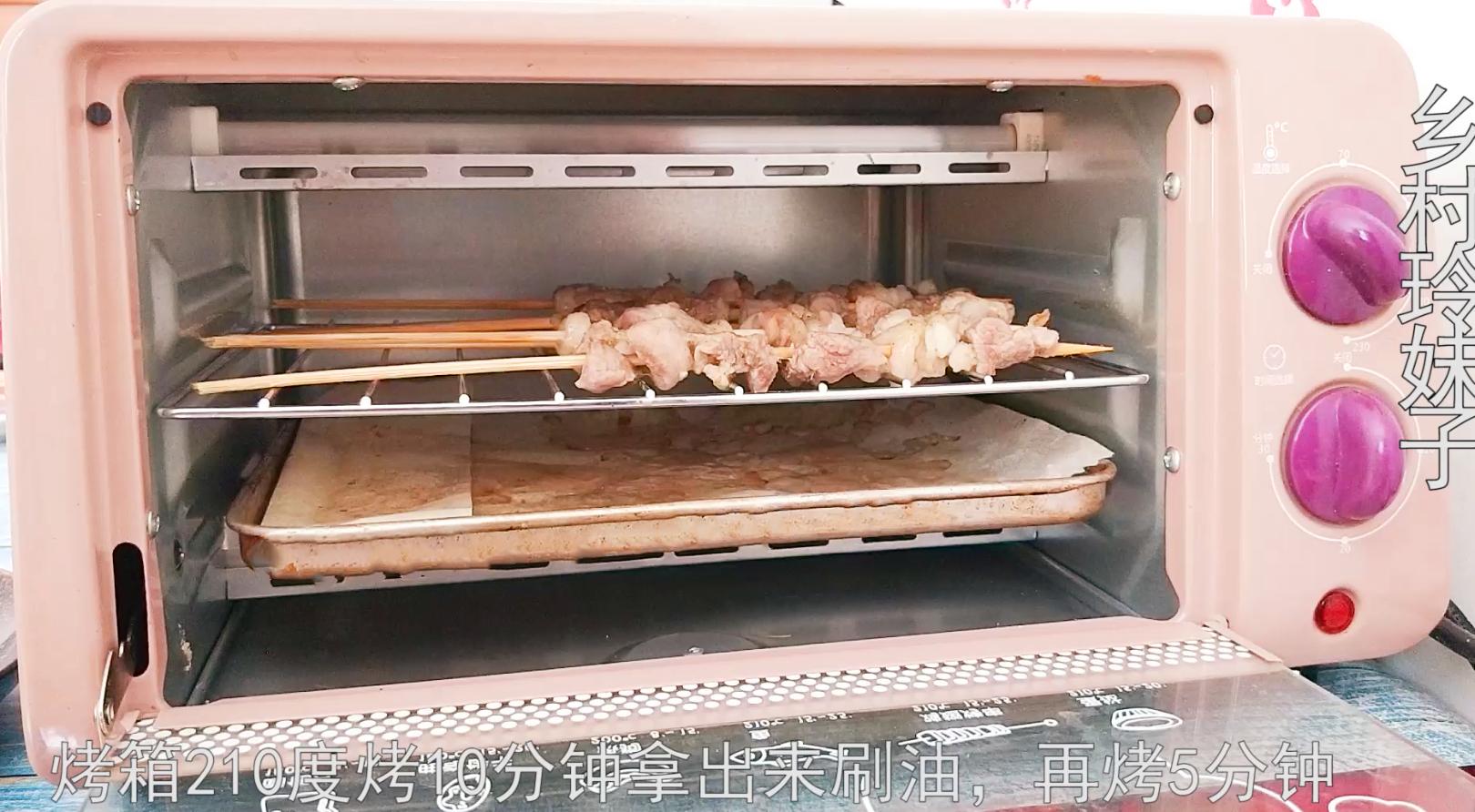 烤羊肉串不糊的方法,在家烤羊肉串怎么做没有膻味儿