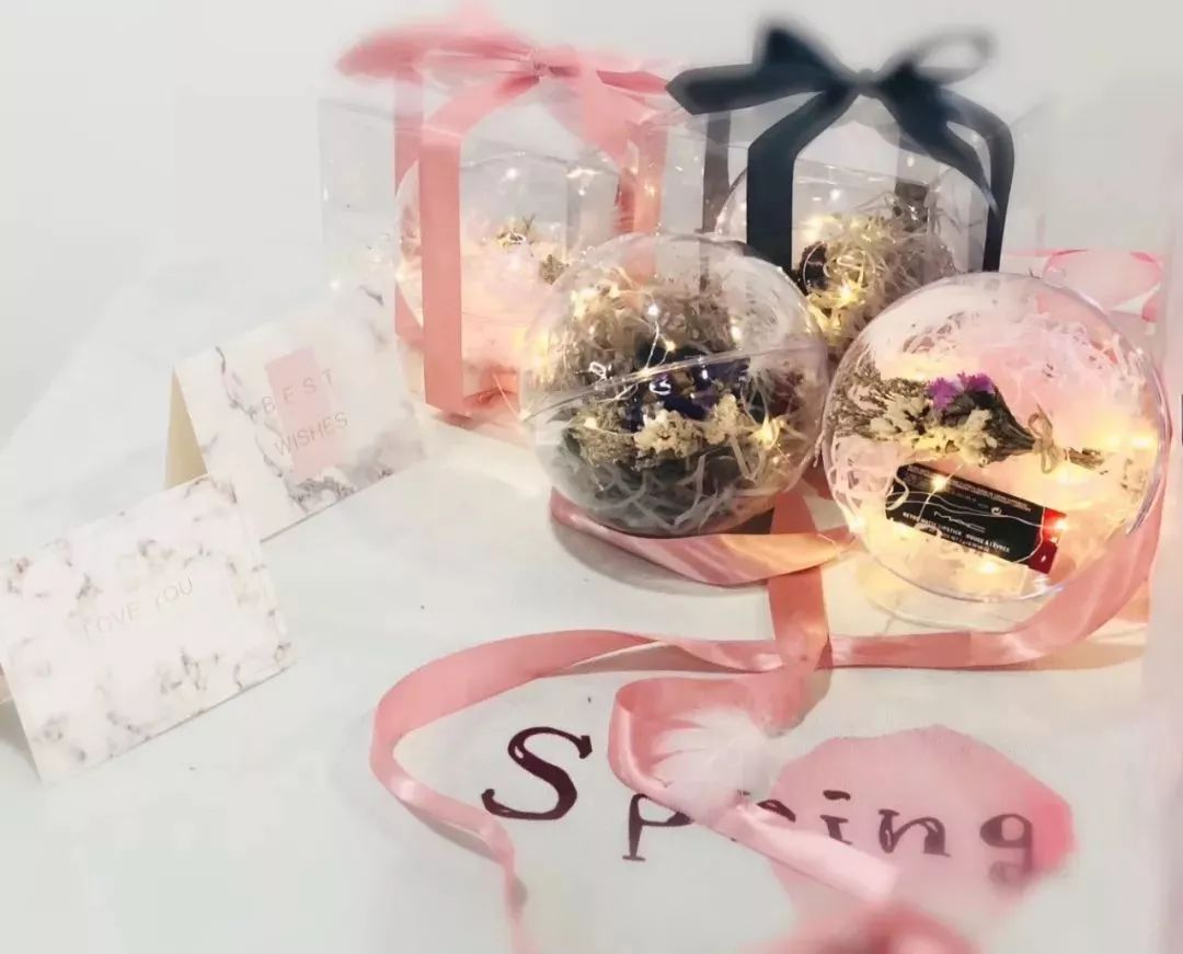 各司仙女节礼物大PK!阿里腾讯百度…谁家更戳你的心?