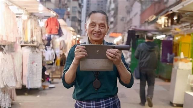 “香港刀王”陈当华：磨一把菜刀千元天价，为何顾客还是抢着买？