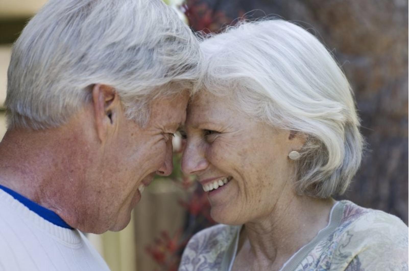 老人老了不能自理,生活不能自理的老人如何解决