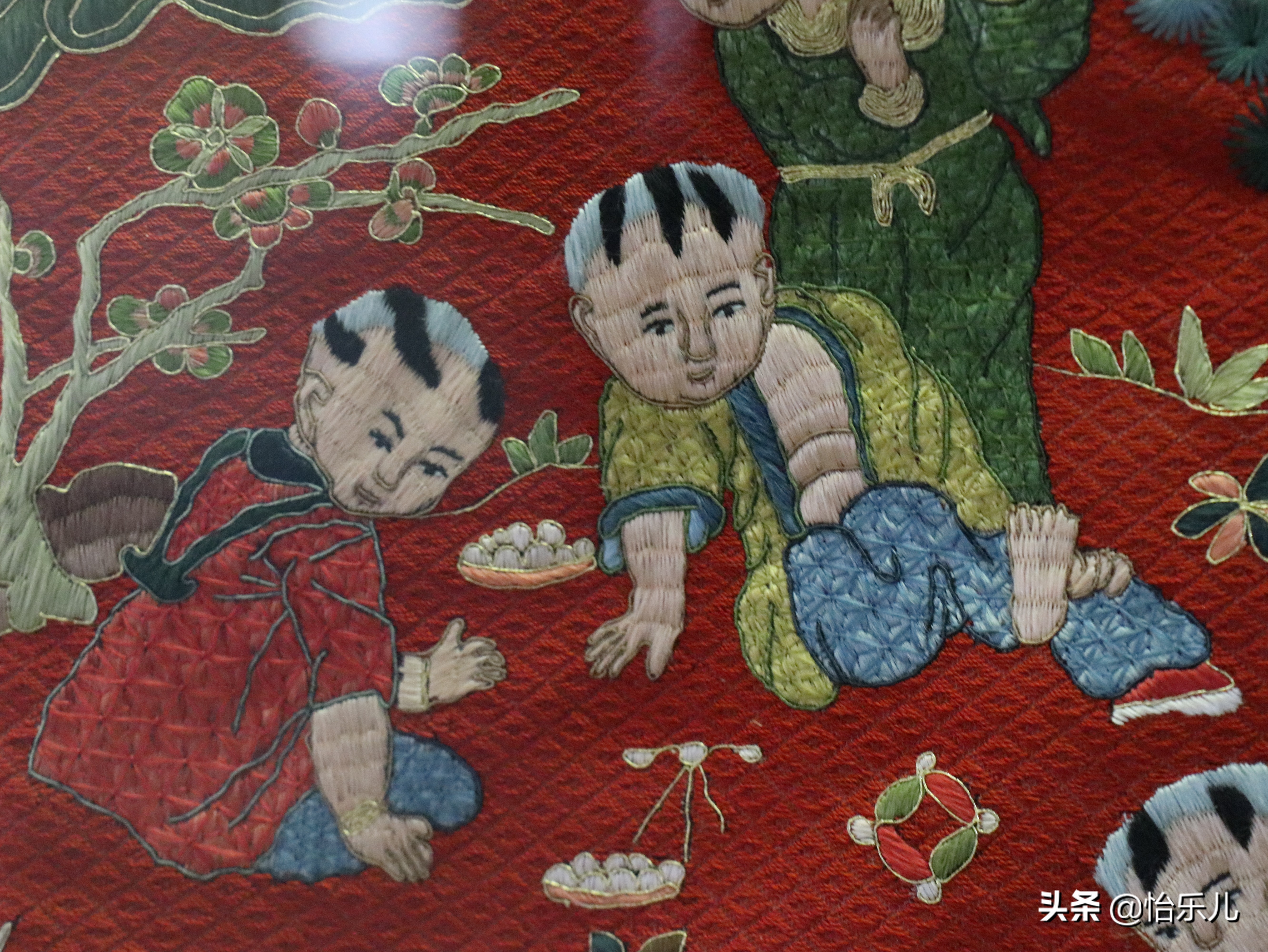 明十三陵出土文物百子衣,明定陵出土服饰