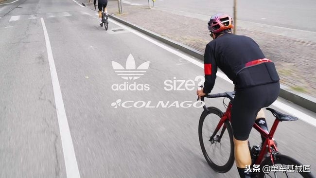 阿迪达斯ozweego系列全部配色 (阿迪达斯copa 为什么不迭代了)