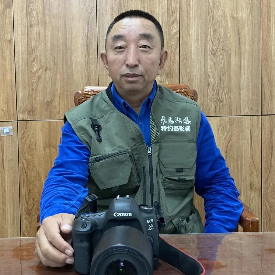 涂上黄色的“润唇膏”，TA就是野鸭中最靓的仔