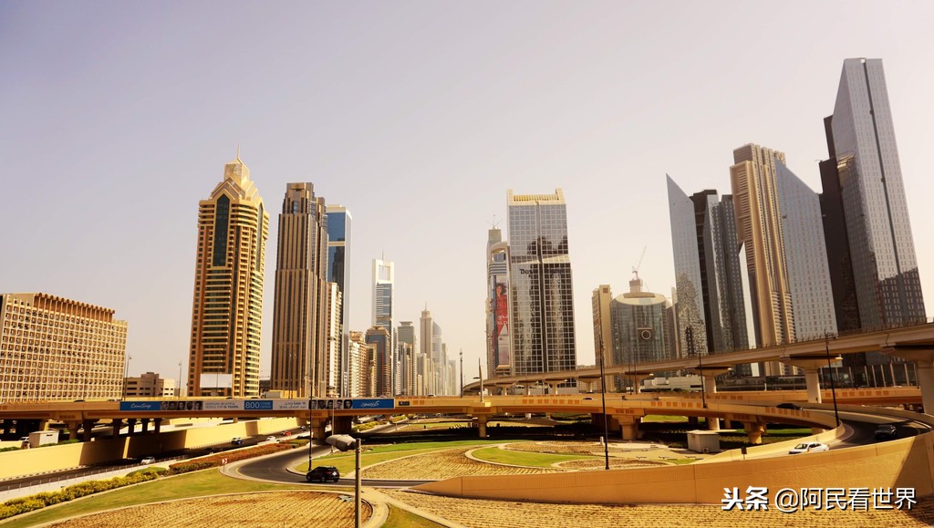 去阿联酋跟团游,随旅游团到迪拜旅游攻略