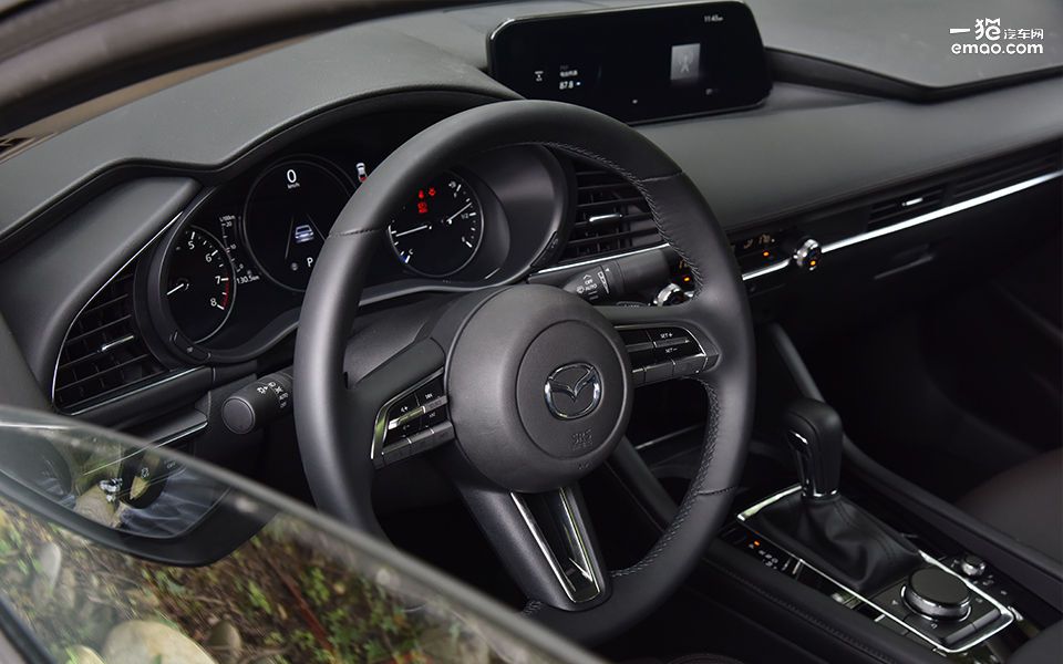 马自达3昂克赛拉1.5和2.0哪个更好,次世代马自达3昂克赛拉测评