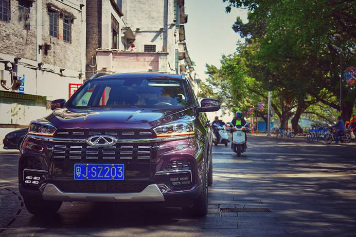 全新一代瑞虎8穿越剑门关,全新一代瑞虎8十万人百城公测