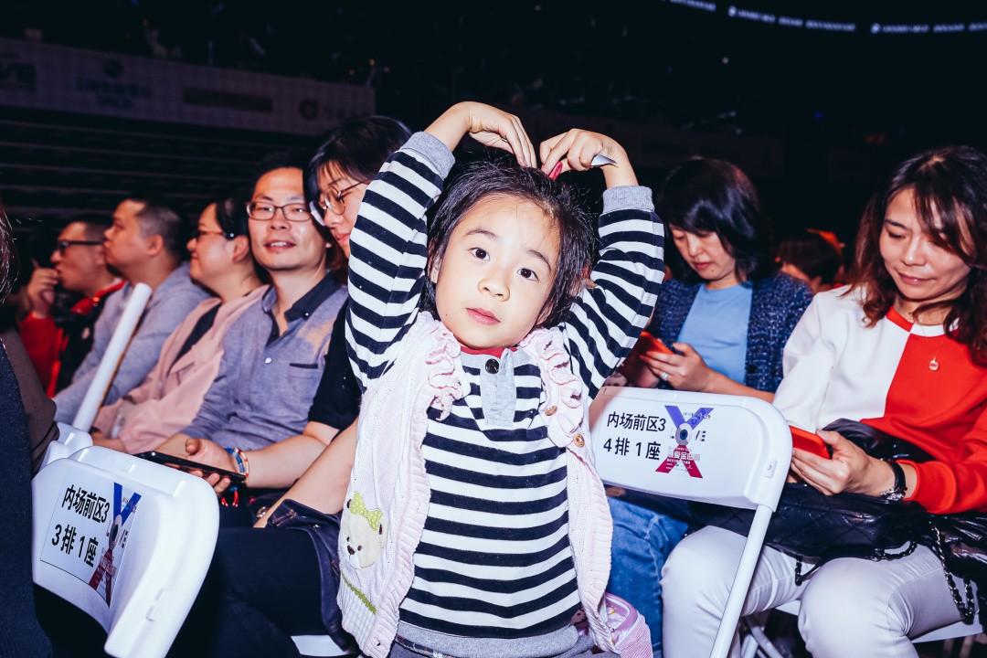 青春永远,金曲永恒:LoveRadio上海农商银行《最爱金曲榜》爱在东方美谷音乐盛典唱响经典,向爱致敬