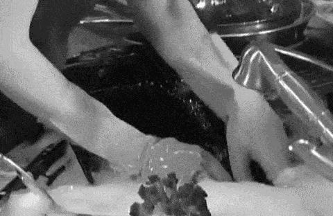 清理厨房的清洁剂真的很好用吗,厨房清洗小妙招教你30秒快速清洁