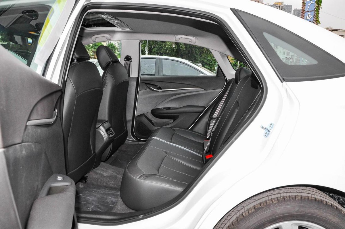 四轮独悬四驱2.0t以上的轿车,四轮独悬的车好不好