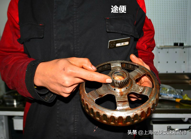 别克君威挂挡突然空转不走,君威变速箱起步打滑是怎么回事