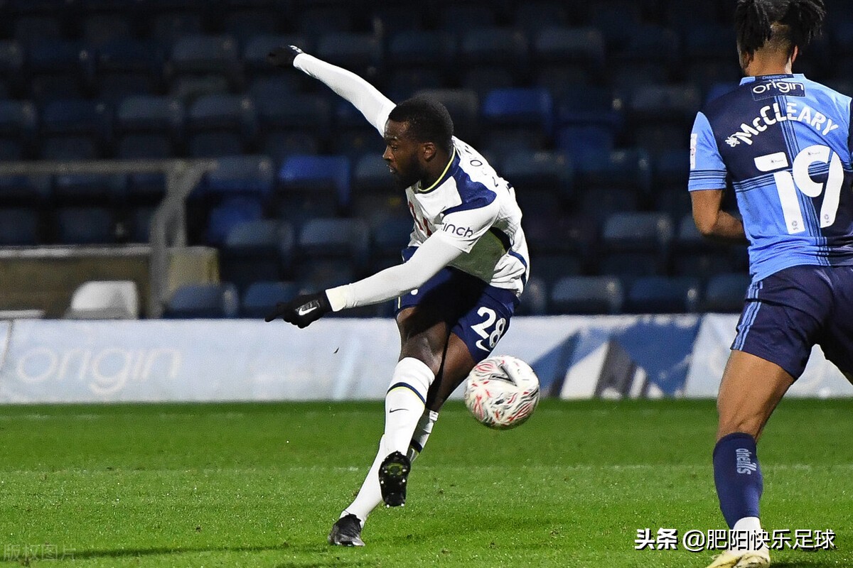 热刺新中卫穆帅,热刺穆里尼奥换人