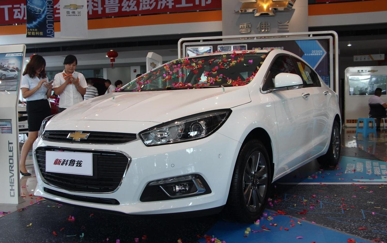 思域和科鲁兹哪个好,老科鲁兹和老思域