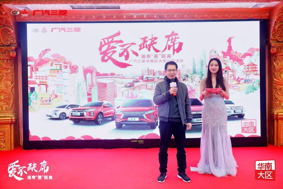 鐖变笉缂哄腑骞挎苯涓夎彵,鐖变笉缂哄腑瀹跺