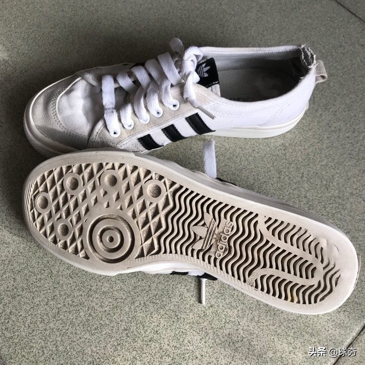 三叶草自粘款推荐,三叶草新款穿搭