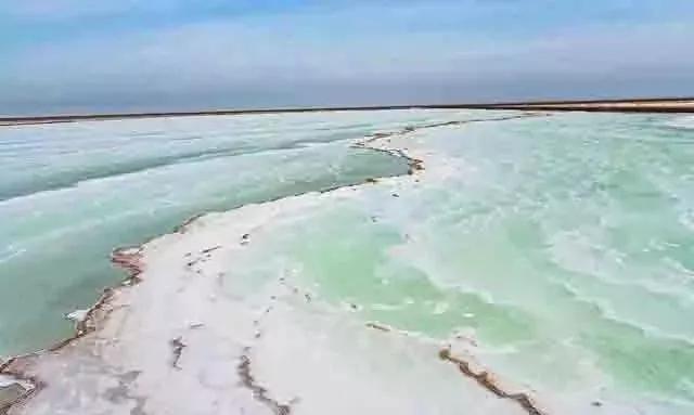 *疆新**4亿年前的“死海”正在复活，太壮观了!面积超1万平方公里