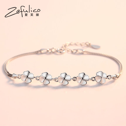 水晶手链配饰夏天必备款,秋冬水晶手链搭配图片