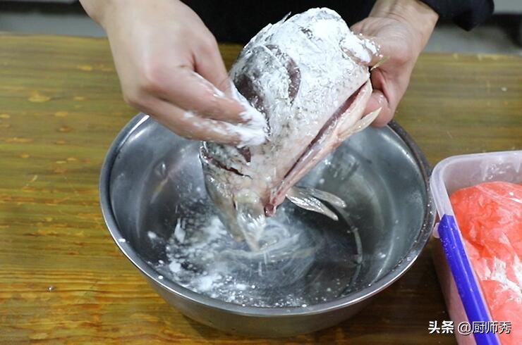 家常红烧鱼需要开盖烧吗,家常红烧鱼的正确方法和步骤