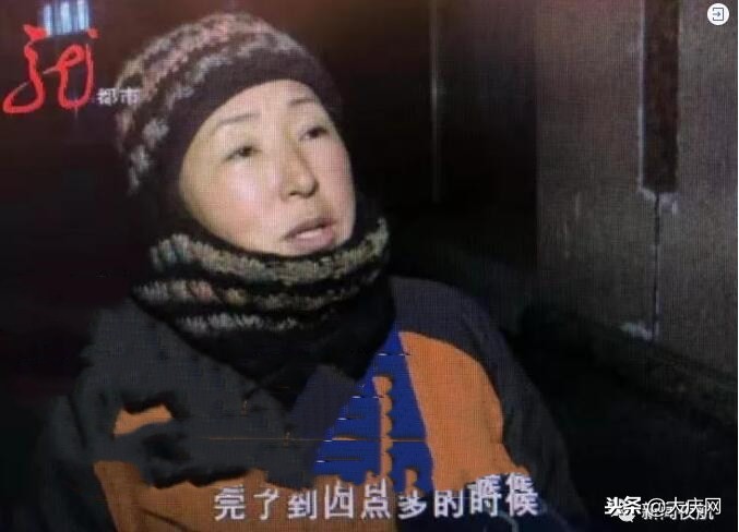 收件人不在，快递员把包裹放在哈尔滨龙福家园大堂，被人顺手牵羊