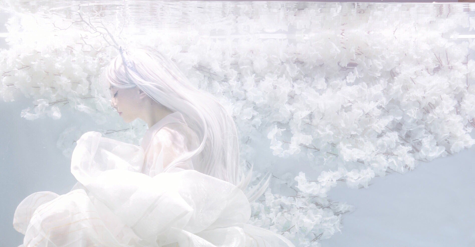 水下绝美汉服视频,汉服水下摄影真的太好看了