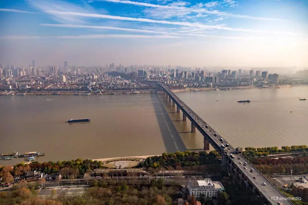 浜氭床鏇剧粡绗竴楂樺,浜氭床绗竴妗呮潌