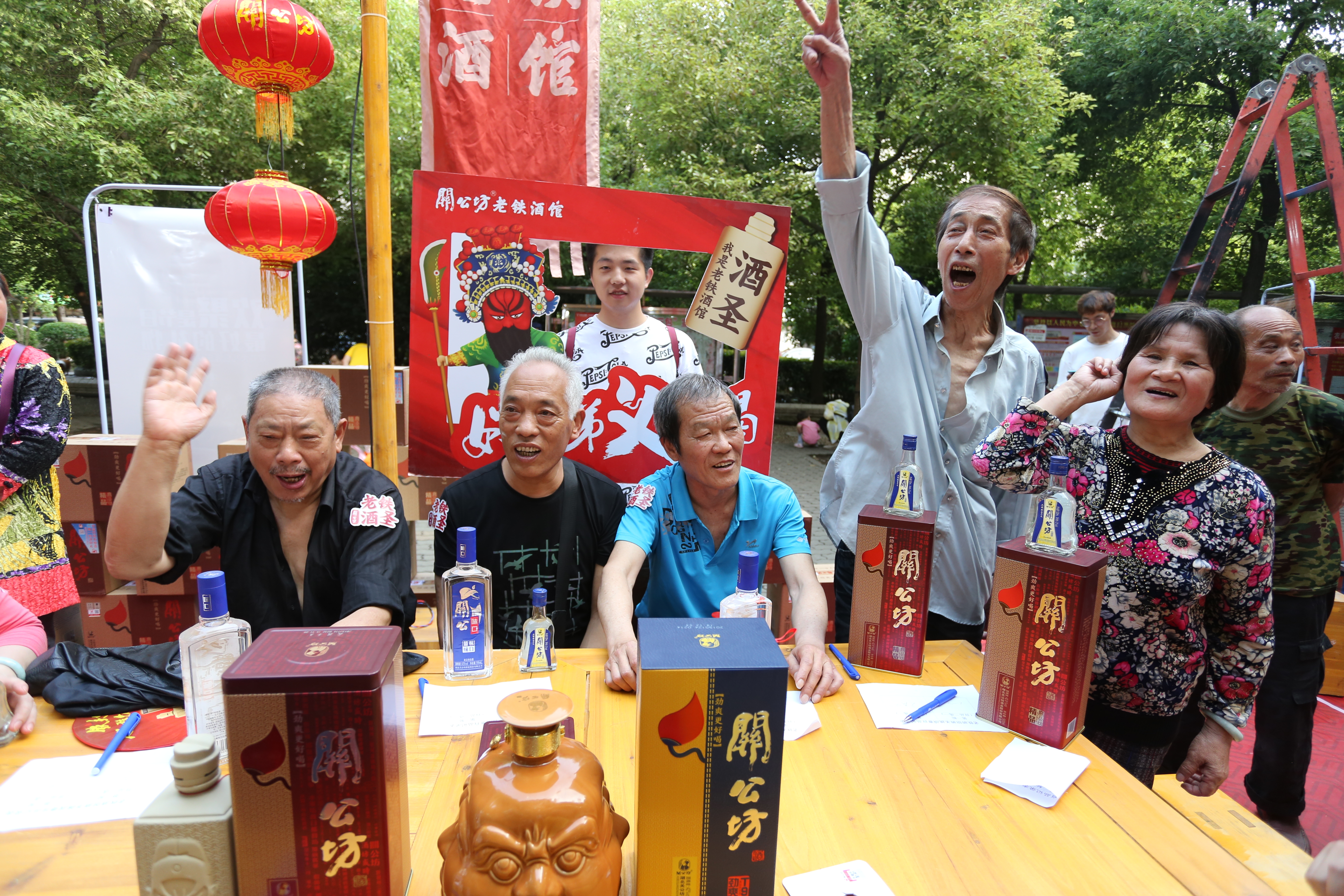 江湖、酒与生活，都流淌在关公坊的弥芳佳酿里