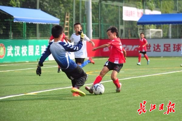 武汉晚报杯足球比赛,武汉晚报杯足球赛小学组
