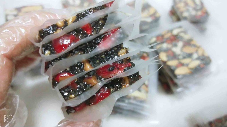 黑芝麻燕窝核桃黑豆桑葚粉,黑芝麻和燕窝一起的功效与作用