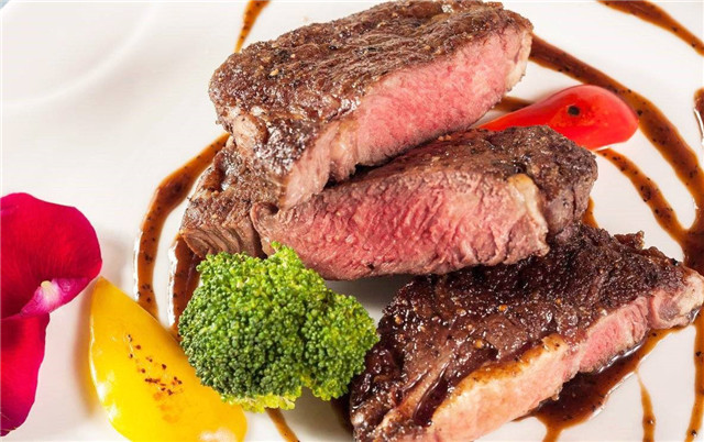 牛排最早起源于哪一个国家,牛排起源于欧洲