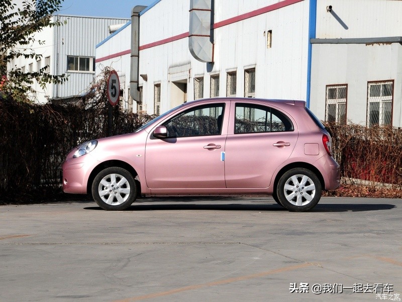 日产玛驰2015款1.5自动xv易智版,日产玛驰停车和起步