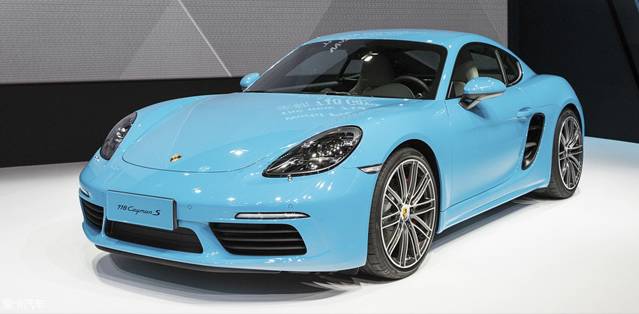 武汉豪车的视频,武汉最豪停车场