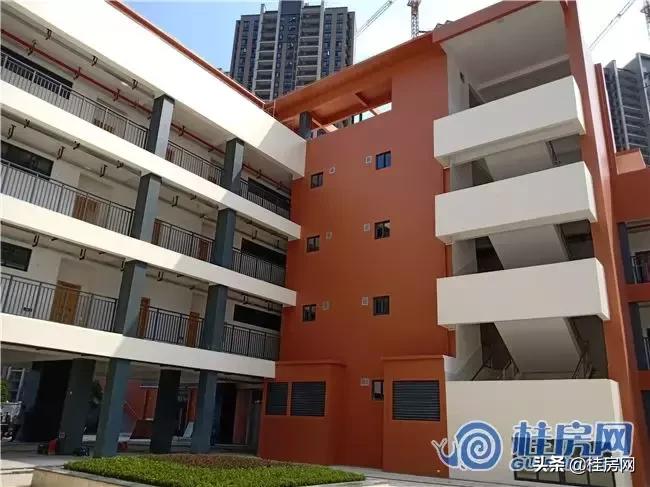 临桂市区风景校园,临桂小学环境