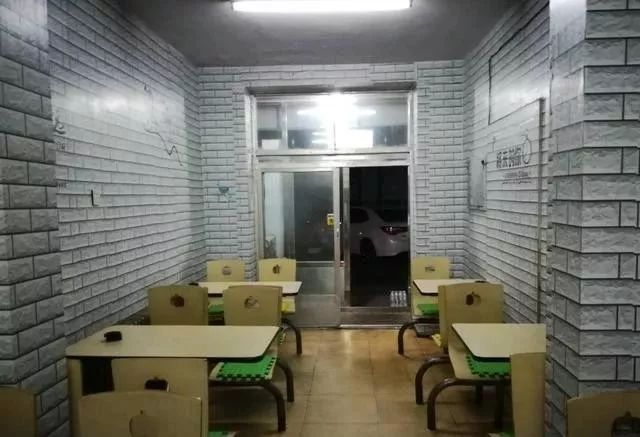 含冤17年出狱获得160万赔偿款后续,女子含冤入狱5年后出狱索赔50万