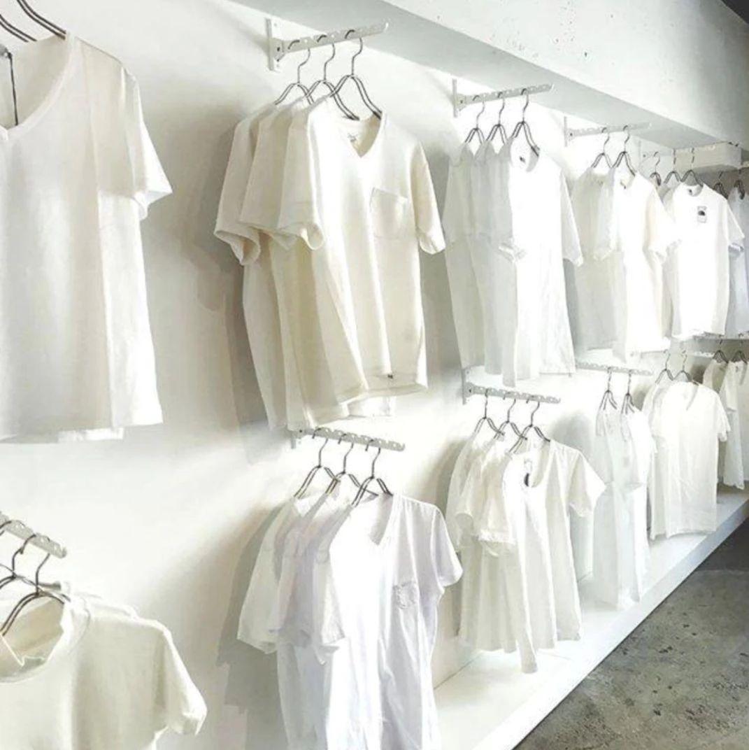 夏天如何选一个有质感的白t,夏日白t大小怎么选合适