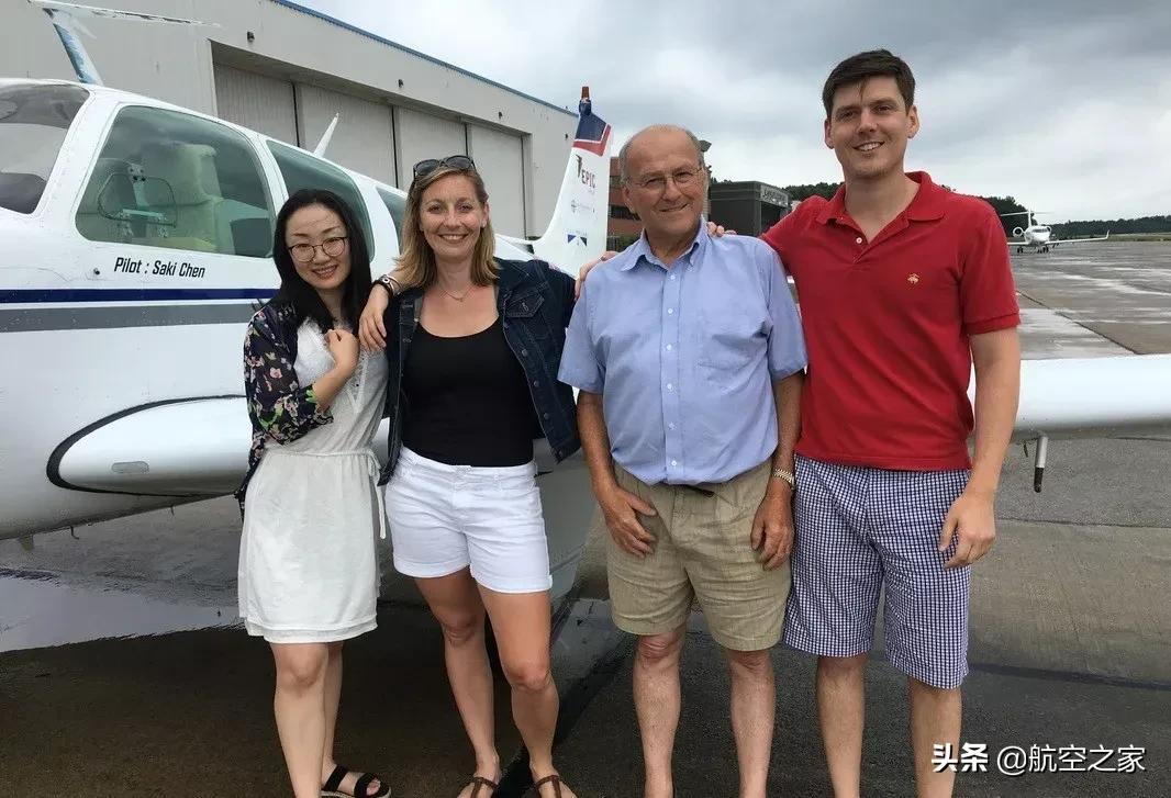 中国环球女飞行家之争,第一位环球航行的女性