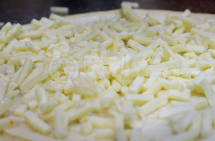 披萨怎样做才能不出水,烤披萨时出水是什么原因