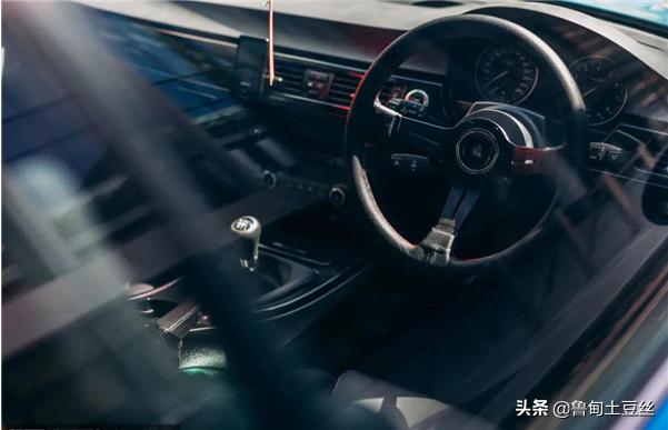「毂锐驰」一台融入了JDM元素的宝马E93335i